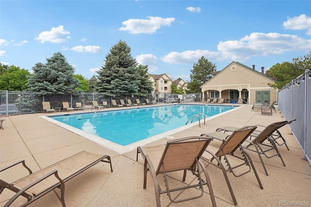 9692 W Coco Cir Unit 304, Littleton, CO 80128 - community pool featuring a patio area and french doors