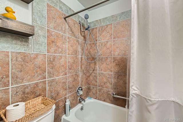 full bath featuring shower / bath combination with curtain and toilet