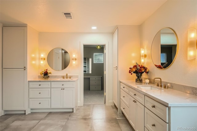 22367 Quail Run Dr, Parker, CO 80138 - full bath with two vanities