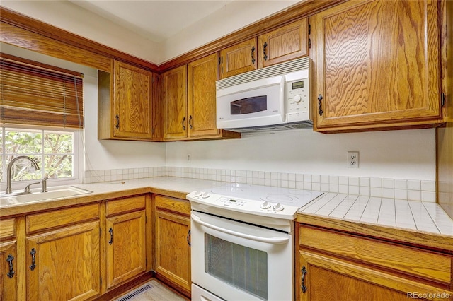 993 S Evanston Cir, Aurora, CO 80012 - photo 10