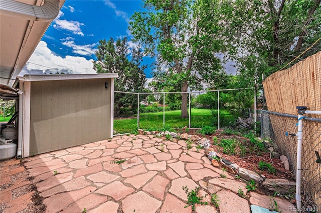 1325 N Foote Ave, Colorado Springs, CO 80909 - fenced backyard with a patio