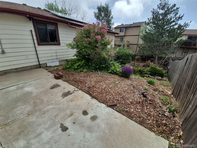 2758 S Salida St, Aurora, CO 80013 - view of yard with a patio
