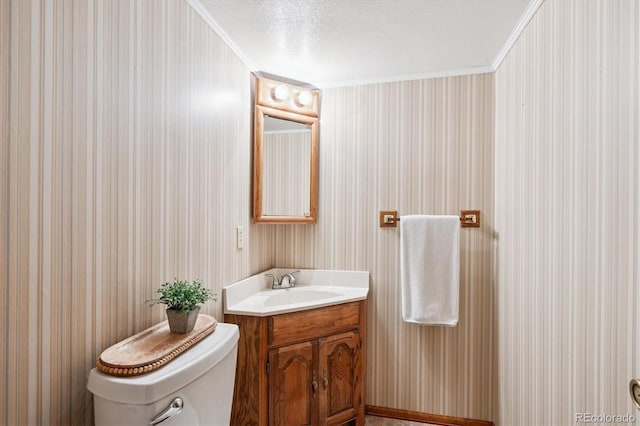 700 Prairie Ridge Rd, Highlands Ranch, CO 80126 - half bathroom with vanity and wallpapered walls
