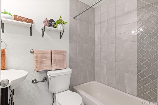 1414 W Nevada Pl, Denver, CO 80223 - bathroom with toilet and shower / tub combination