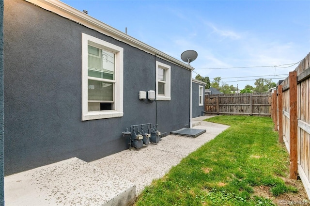 1414 W Nevada Pl, Denver, CO 80223 - view of yard
