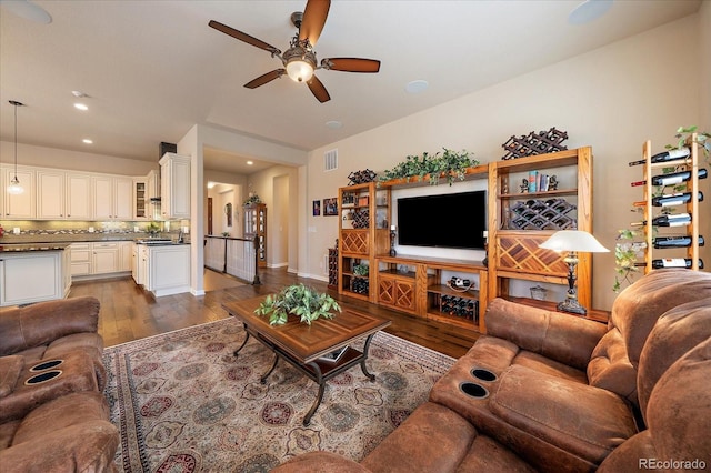 8689 S Tibet Ct, Aurora, CO 80016 - photo 9