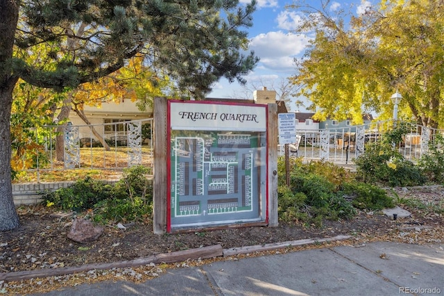 1289 S Monaco Pkwy, Denver, CO 80224 - view of community sign