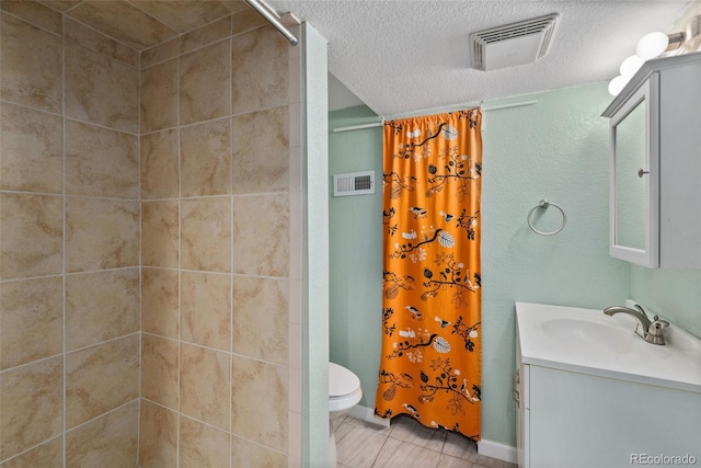 3332 N Vine St, Denver, CO 80205 - bathroom featuring toilet, vanity, a shower with curtain, and a textured ceiling