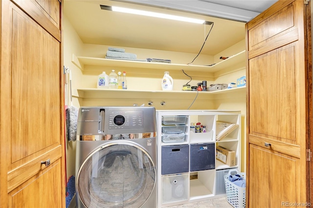 3014 E Fremont Dr, Centennial, CO 80122 - laundry room with washer / dryer