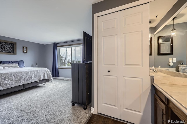 10397 Yates Ct, Westminster, CO 80031 - bedroom with baseboards and a closet