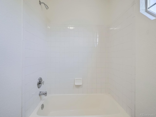 21770 Mount Elbert Pl, Parker, CO 80138 - full bath featuring washtub / shower combination