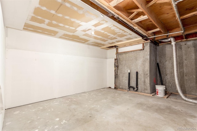 view of unfinished basement