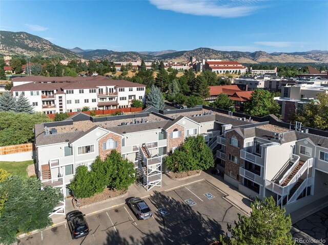 bird's eye view with a mountain view