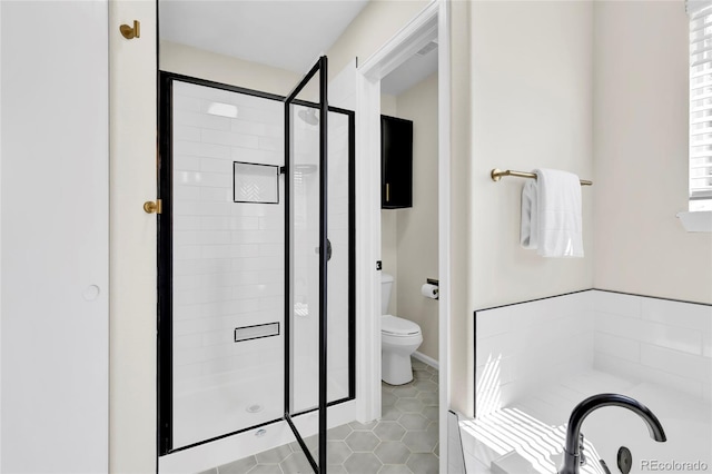 275 S Pembrook St, Castle Rock, CO 80104 - full bath featuring toilet, a bath, a stall shower, and tile patterned floors