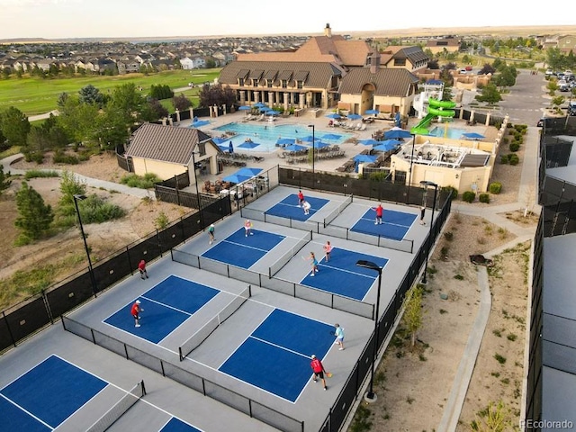 bird's eye view with a residential view