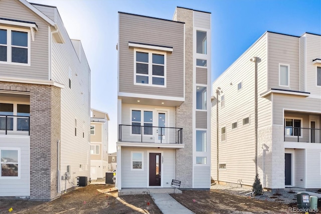 view of front of home featuring central AC