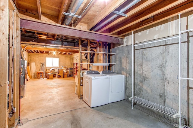 basement featuring washer and clothes dryer