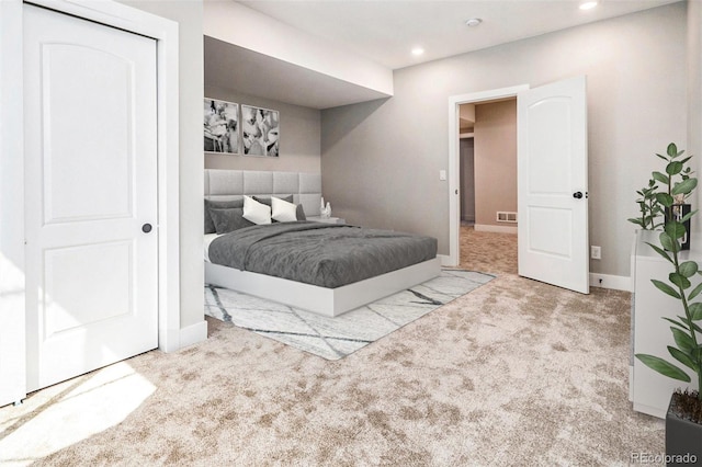 bedroom featuring visible vents, baseboards, recessed lighting, and carpet flooring