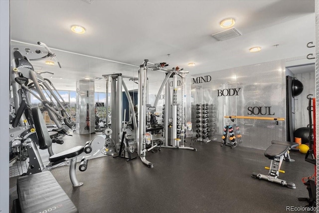 1625 Larimer St Unit 1605, Denver, CO 80202 - view of gym