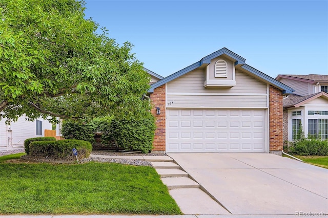2247 S Lima Ct, Aurora, CO 80014 - photo 1