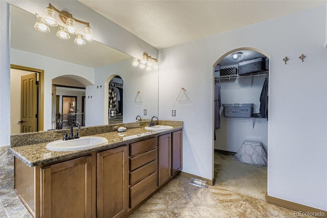 6831 S Fultondale Ct, Aurora, CO 80016 - photo 17
