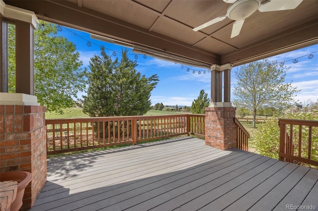 deck with ceiling fan