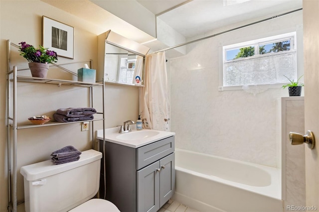1601 Columbine Pl, Colorado Springs, CO 80907 - full bath featuring vanity and shower / bath combo