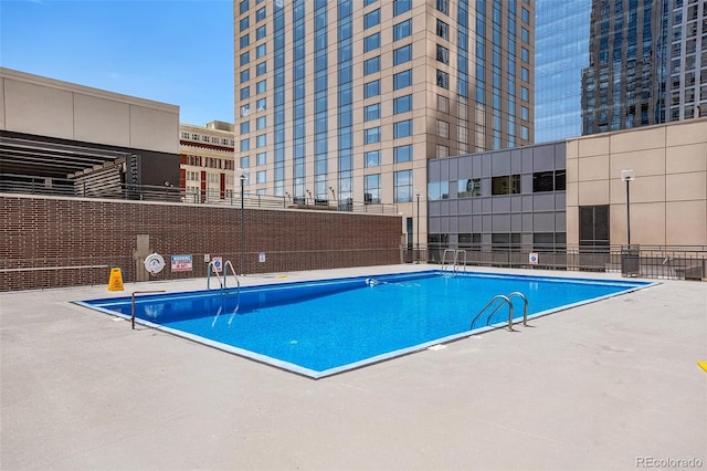 1020 15th St Unit 42C, Denver, CO 80202 - community pool with a patio
