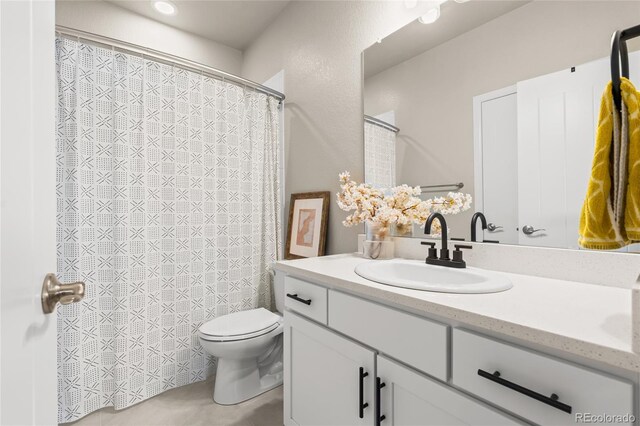 4778 Ravencrest Pl, Castle Rock, CO 80108 - full bath featuring vanity, tile patterned flooring, and a shower with curtain