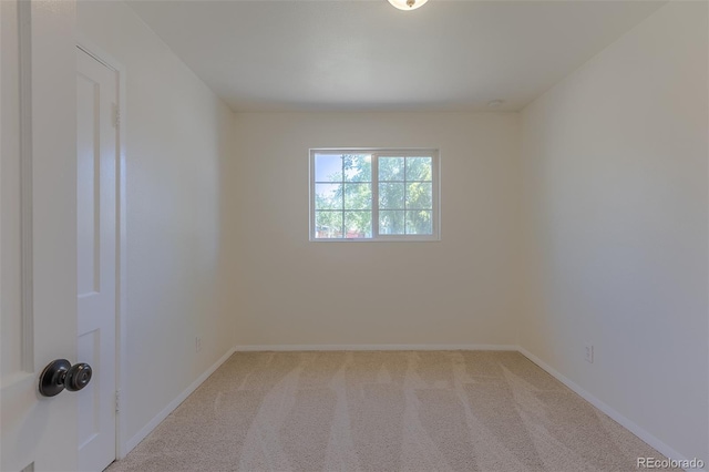 967 Victor St, Aurora, CO 80011 - unfurnished room featuring light colored carpet and baseboards