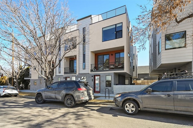 view of front of property with stucco siding