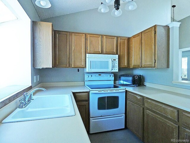 9669 W Chatfield Ave Unit A, Littleton, CO 80128 - photo 4