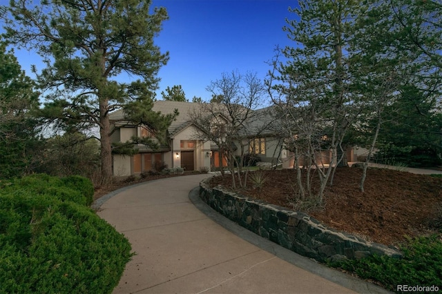 902 Anaconda Ct, Castle Rock, CO 80108 - view of front of property with stucco siding and a tiled roof