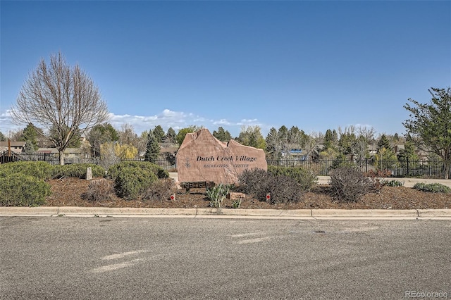 6487 W Weaver Ave, Littleton, CO 80123 - view of community sign