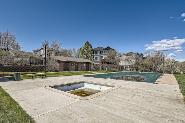 6487 W Weaver Ave, Littleton, CO 80123 - view of swimming pool with an in-ground hot tub