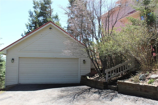 view of detached garage