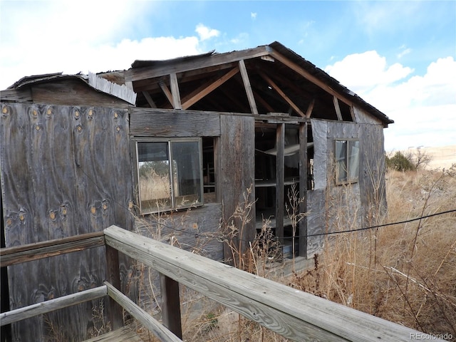 view of outbuilding