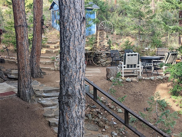 view of yard with a patio