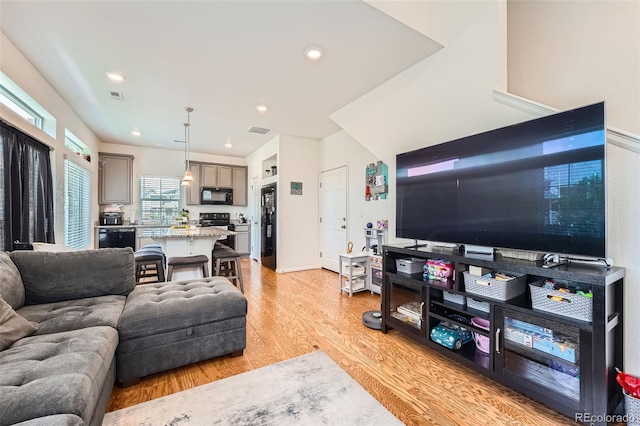 26258 E Maple Dr, Aurora, CO 80018 - photo 6
