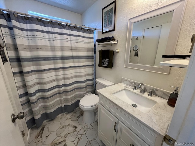 full bathroom with a textured wall, a shower with shower curtain, toilet, vanity, and a textured ceiling