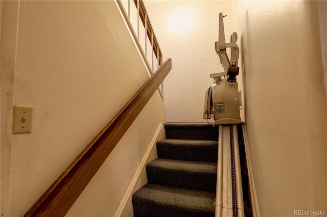 1050 S Monaco Pkwy Unit 88, Denver, CO 80224 - view of stairs