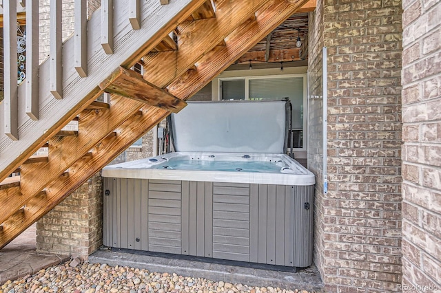 989 Graland Pl, Highlands Ranch, CO 80126 - view of patio with a hot tub