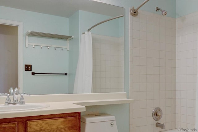 full bathroom featuring vanity, toilet, and shower / bath combo