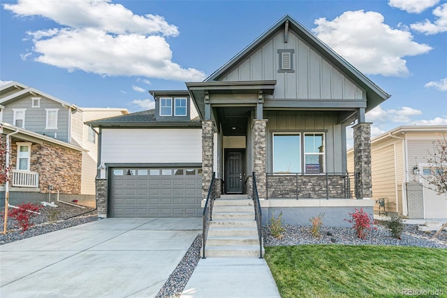 craftsman-style house featuring a garage