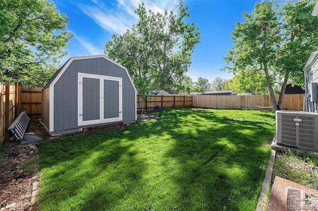 19523 E Buchanan Pl, Aurora, CO 80011 - view of yard with central air condition unit
