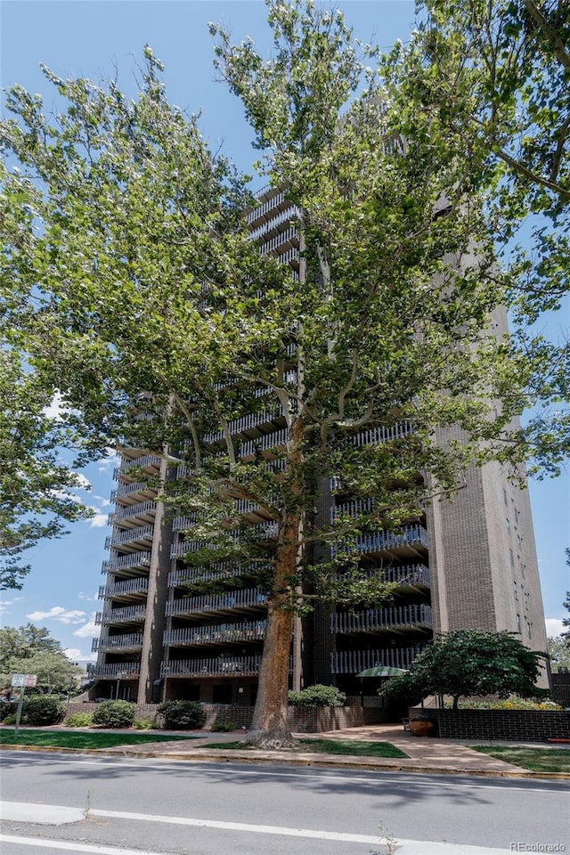 420 S Marion Pkwy Unit 203, Denver, CO 80209 - view of building exterior