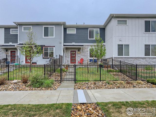 635 Stonebridge Dr, Longmont CO, 80503, 3 bedrooms, 2 baths townhouse for sale