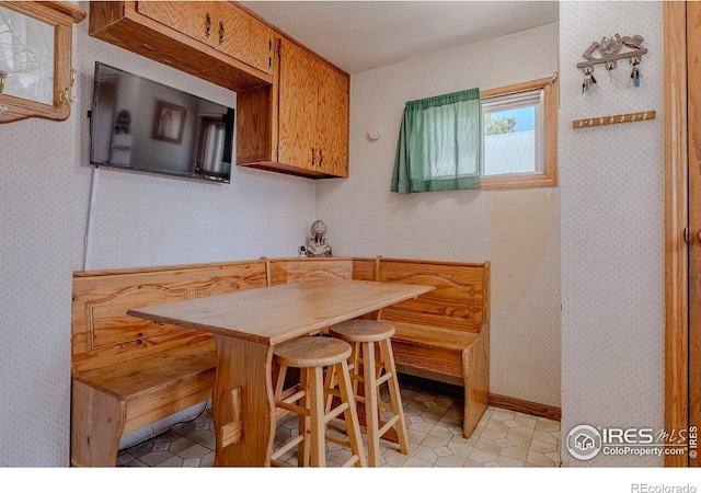 dining space featuring breakfast area