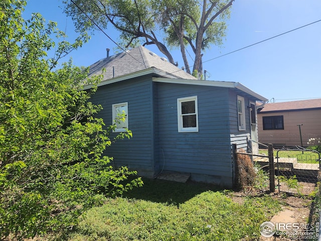 view of home's exterior