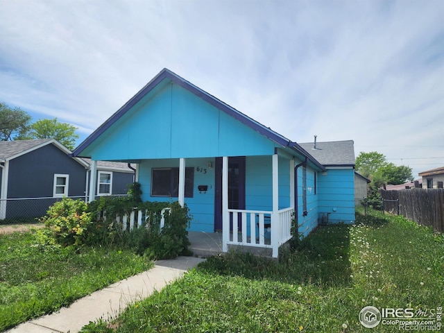 bungalow featuring covered porch